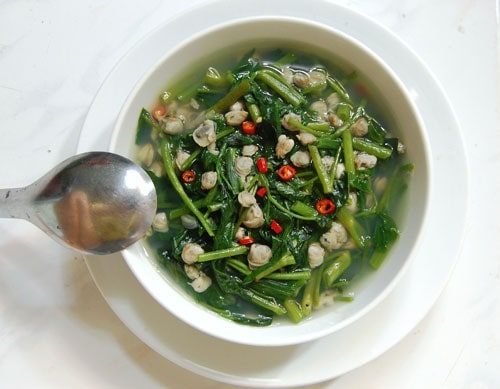 canh cải nấu hến